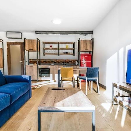 Gallery Vitosha Apartment With Underground Parking โซเฟีย ภายนอก รูปภาพ